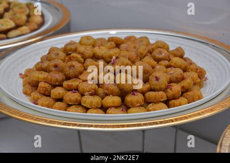 Marokkanische Kekse, serviert mit Tee auf der Hochzeit und Eid al-Fitr. marokko-Kekse Stockfoto