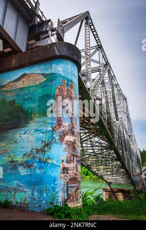 Historisches Wandgemälde auf der Bridge of the Gods bei Cascade Locks, Columbia River Gorge National Scenic Area, Oregon USA Stockfoto