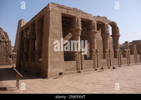 Tempel von Horus und Hathor in Edfu in Ägypten Stockfoto