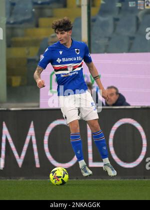 GENUA - Alessandro Zanoli von UC Sampdoria während der italienischen Serie A Match zwischen UC Sampdoria und FC Internazionale Mailand im Luigi Ferraris Stadion am 13. Februar 2023 in Genua, Italien. AP | niederländische Höhe | GERRIT VON KÖLN Stockfoto