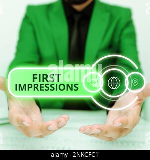 Schreiben mit Anzeige von Text erste Impressions. Wort für das, was eine Person von dir denkt, wenn sie dich zum ersten Mal trifft Stockfoto