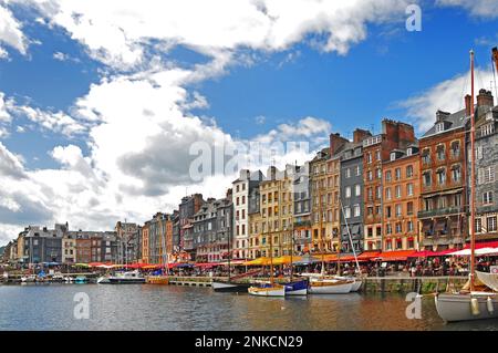 Hafen von Honfleur, Departement Calvados, Basse-Normandie, Frankreich Stockfoto