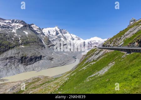 Österreich, Kärnten, Sandersee und Pasterzgletscher vom Kaiser Franz Josefs Hohe aus gesehen Stockfoto