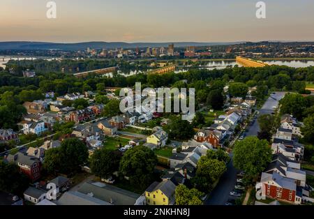 Sommer-Blick aus der Vogelperspektive auf Harrisburg, Pennsylvania Stockfoto