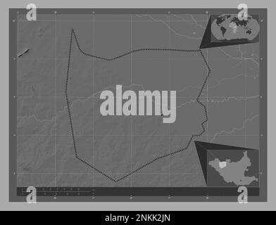 Im Norden von Bahr-el-Ghazal, Bundesstaat Südsudan. Bilevel-Höhenkarte mit Seen und Flüssen. Standorte der wichtigsten Städte der Region. Ecken-Zusatzgerät Stockfoto