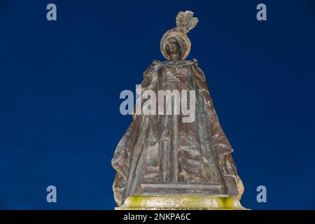 England, Dorset, Dorchester, Poundberry Village, die Queen Mother Statue von Philip Jackson Stockfoto