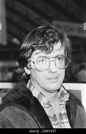 Niederländische Geschichte: Zweirädriger RAI 1980 mit Pro Motor Award-Zeremonie für Filmregisseur Paul Verhoeven; Paul Verhoeven, Filmregisseur Ca. 25. Februar 1980 Stockfoto