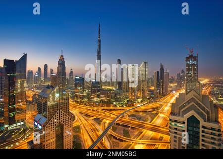 Foto des Sonnenaufgangs in Dubai Vereinigte Arabische Emirate Stockfoto