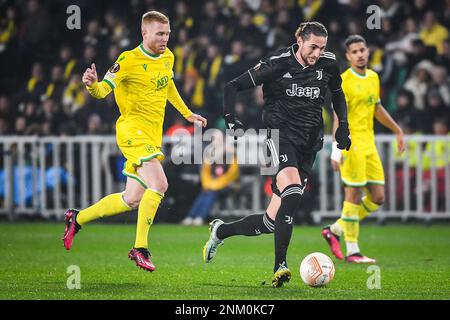 Florent MOLLET von Nantes und Adrien RABIOT von Juventus während des UEFA Europa League, Play-off, 2.-beiniges Fußballspiel zwischen dem FC Nantes und dem FC Juventus am 23. Februar 2023 im Stadion La Beaujoire in Nantes, Frankreich – Foto: Matthieu Mirville / DPPI/LiveMedia Stockfoto