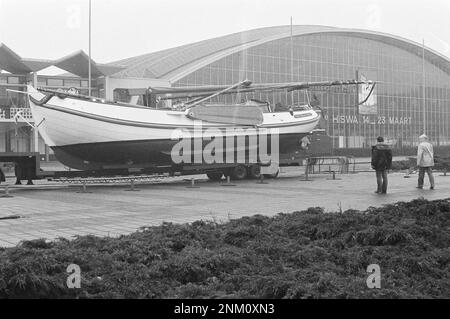 Niederländische Geschichte: HISWA 80 Bootsausstellung auf der RAI Amsterdam; für die RAI de Lemmeraak ca. 12. März 1980 Stockfoto