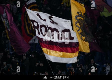 Rom, Italien. 23. Februar 2023. Befürworter DER AS Roma während des Spiels der UEFA Europa League zwischen Roma und dem FC Salzburg am 23. Februar 2023 im Stadio Olimpico, Rom, Italien. Kredit: Giuseppe Maffia/Alamy Live News Stockfoto