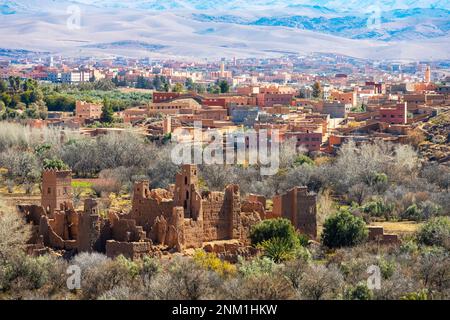 Afrika, Marokko, Südmarokko, Provinz Ouarzazate, Kasbah an der Oasenstadt El Kelaa M´gouna Stockfoto