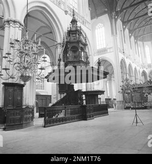 Niederländische Geschichte: Neue Kirche oder Nieuwe Kerk auf dem Dam-Platz restauriert; die restaurierte Kanzel ca. 30. Januar 1980 Stockfoto
