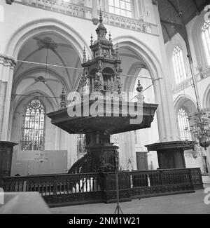 Niederländische Geschichte: Neue Kirche oder Nieuwe Kerk auf dem Dam-Platz restauriert; die restaurierte Kanzel ca. 30. Januar 1980 Stockfoto