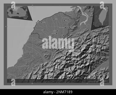 Taoyuan, Sondergemeinde Taiwan. Bilevel-Höhenkarte mit Seen und Flüssen. Standorte und Namen der wichtigsten Städte der Region. Ecke autokorr Stockfoto