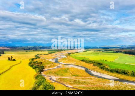 Die wichtigsten landwirtschaftlichen Betriebe auf der Südinsel Neuseelands am Mararoa River, fiordland bei Te Anau. Stockfoto