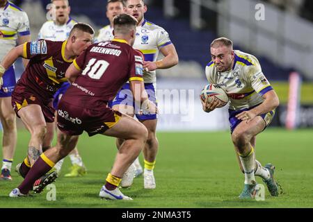 Huddersfield, Großbritannien. 24. Februar 2023. James Harrison #8 von Warrington Wolves in Aktion während des Spiels der Betfred Super League Round 2 Huddersfield Giants vs Warrington Wolves im John Smith's Stadium, Huddersfield, Großbritannien, 24. Februar 2023 (Foto von Mark Cosgrove/News Images) in Huddersfield, Großbritannien, am 2./24. Februar 2023. (Foto: Mark Cosgrove/News Images/Sipa USA) Guthaben: SIPA USA/Alamy Live News Stockfoto