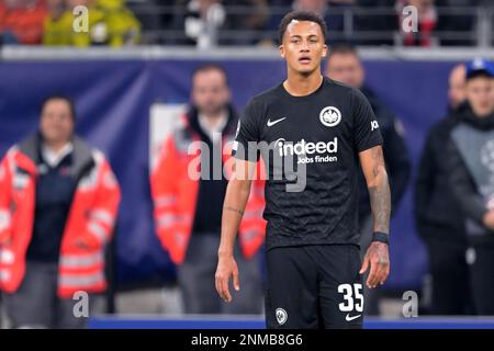 FRANKFURT - Tuta von Eintracht Frankfurt während der UEFA Champions League-Runde 16 zwischen Eintracht Frankfurt und SSC Neapel im deutschen Bankparkstadion am 21. Februar 2023 in Frankfurt am Main. AP | niederländische Höhe | GERRIT VON KÖLN Kredit: ANP/Alamy Live News Stockfoto