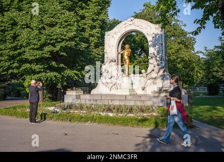 Johann-Strauß-Denkmal im Stadtpark (Stadtpark), Wien, Österreich Stockfoto