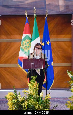 Rom, Italien. 24. Februar 2023. Antonella Polimeni, Rektor der Universität La Sapienza in Rom, spricht auf der Zeremonie zum 35. Jahr der Verleihung des Maria-Bellissario-Preises. Die Auszeichnung wird jährlich an Frauen vergeben, die sich in Beruf, Management, Wissenschaft, Wirtschaft, italienischem und internationalem Gesellschaftsleben bewährt haben. Kredit: SOPA Images Limited/Alamy Live News Stockfoto