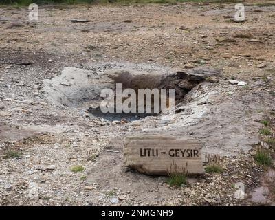 Litli Geysir, heiße Quellen, Hochtemperaturgebiet im Haukadalur Valley, Golden Circle, Süd-Island, Island Stockfoto