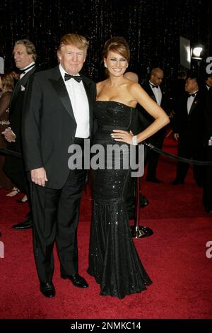 Donald Trump und seine Frau Melania Trump bei den Academy Awards in Los Angeles am 27. Februar 2011. Foto: Francis Specker Stockfoto