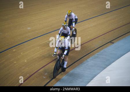 Jakarta, Indonesien. 24. Februar 2023. Team Deutschland tritt beim Sprint-Finale der Frauenmannschaft beim UCI Track Cycling Nations Cup 2023 in Jakarta, Indonesien, am 24. Februar 2023 an. Kredit: Zulkarnain/Xinhua/Alamy Live News Stockfoto