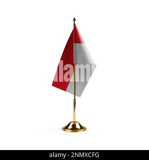 Kleine indonesische Nationalflagge auf weißem Hintergrund. Stockfoto