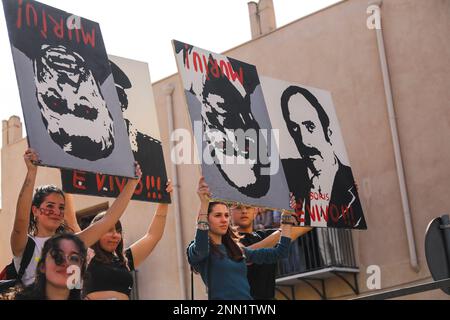 Während des marsches von Bagheria nach Casteldaccia demonstrieren die Studenten gegen die Mafia. Stockfoto