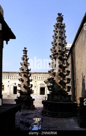 Am 30. Januar 2023 ist Shree RAM Mandir (Tempel) Phaltan einer der ältesten Tempel der Stadt. Die Tempelarchitektur ist aus Holz. Stockfoto