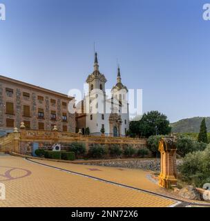 Murcia, Spanien - 22. Februar 2023: Blick auf das Heiligtum unserer Lieben Frau der Heiligen Brunnenkirche in Murcia Stockfoto