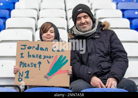 Liverpool, Großbritannien. 25. Februar 2023 Everton-Fans während des Premier League-Spiels zwischen Everton und Aston Villa im Goodison Park, Liverpool am Samstag, den 25. Februar 2023. (Foto: Mike Morese | MI News) Guthaben: MI News & Sport /Alamy Live News Stockfoto