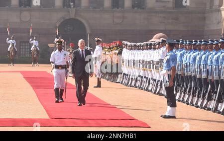 Delhi, Indien. 25. Februar 2023. Bundeskanzler Olaf Scholz (R) bei einem Festempfang im Rashtrapati Bhavan. (Foto: Sondeep Shankar/Pacific Press) Kredit: Pacific Press Media Production Corp./Alamy Live News Stockfoto