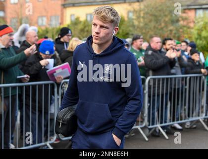 Peterborough, Großbritannien. 25. Februar 2023. Plymouth Argyle Verteidiger Saxon Earley (24) erscheint während des Spiels der Sky Bet League 1 Peterborough gegen Plymouth Argyle im Weston Homes Stadium, Peterborough, Großbritannien, 25. Februar 2023 (Foto von Stanley Kasala/News Images) in Peterborough, Großbritannien, am 2./25. Februar 2023. (Foto: Stanley Kasala/News Images/Sipa USA) Guthaben: SIPA USA/Alamy Live News Stockfoto