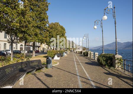 Intra, Italien - 02-05-2023: Die wunderschöne Promenade von Intra Stockfoto