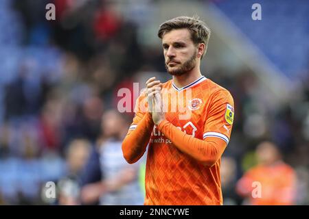 Reading, UK. 25. Februar 2023. Luke Garbutt #29 von Blackpool während des Sky Bet Championship-Spiels Reading vs Blackpool im Select Car Leasing Stadium, Reading, Großbritannien, 25. Februar 2023 (Foto von Mark Cosgrove/News Images) in Reading, Großbritannien, am 2./25. Februar 2023. (Foto: Mark Cosgrove/News Images/Sipa USA) Guthaben: SIPA USA/Alamy Live News Stockfoto