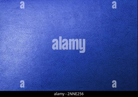 Abstrakter hellblauer und olivfarbener Hintergrund. Aquarelle Kunstmalerei auf Leinwand mit Strichen und Spritzer. Pinselstrich. Hochauflösender Text Stockfoto
