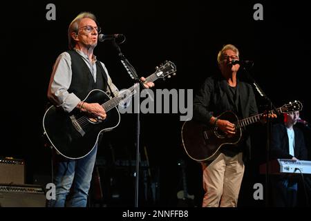 Pompano Beach FL, USA. 24. Februar 2023. America tritt am 24. Februar 2023 im Pompano Beach Amphitheater in Pompano Beach, Florida auf. Kredit: Mpi04/Media Punch/Alamy Live News Stockfoto