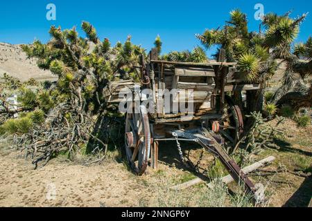 Die State Route 178 führt durch das Kern River Valley in der südlichen Sierra Nevada von Kalifornien. Stockfoto