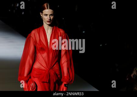 DOLCE & GABBANA Herbst-Winter 2023-2024 Runway während der Mailänder Fashion Week am 2023. Februar in Mailand; Italien 25/02/2023 Stockfoto