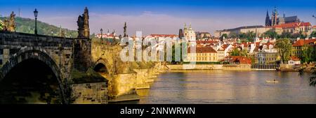 Karlsbrücke über die Moldau, Prag, Tschechische Republik Stockfoto