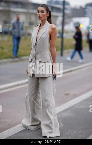 Cindy Mello vor der Alberta Ferretti Modenschau während der Mailänder Fashion Week für Damen Herbst/Winter 2023/2024 Stockfoto