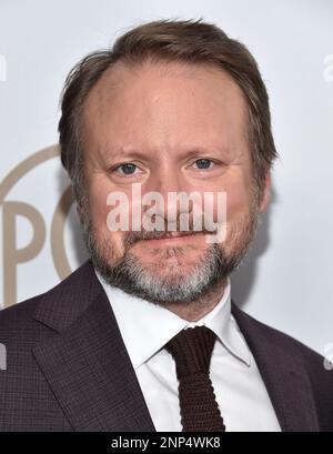 Beverly Hills, USA. 25. Februar 2023 Rian Johnson trifft am 25. Februar 2023 in Beverly Hills, Kalifornien, zu den Annual Producers Guild Awards 34. im Beverly Hilton Hotel ein. © Lisa OConnor/AFF-USA.com Kredit: AFF/Alamy Live News Stockfoto