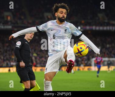 London, Großbritannien. 25. Februar 2023. Crystal Palace gegen Liverpool - Premier League - Selhurst Park Mohamed Salah während des Premier League-Spiels gegen Crystal Palace in Liverpool. Bildkredit: Mark Pain/Alamy Live News Stockfoto