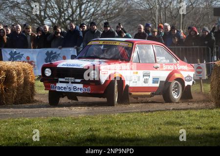 Ford Escort RS 2000 Rally Car auf Race Retro 2023 Exhibition und Rally Stages im Stoneleigh Park Warwickshire UK Stockfoto