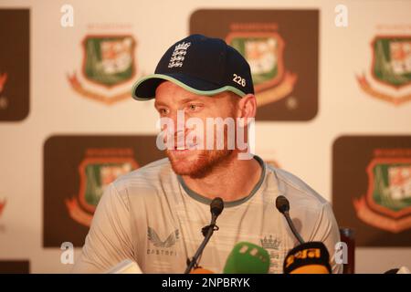 Captain Jos Buttler des England ODI-Teams nimmt an der Pressekonferenz im BCB Media Conference Room im SBNCS in Mirpur, Dhaka, Bangladesch Teil. Stockfoto