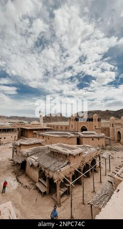 Gebäude der Altstadt in der Steppe. Stockfoto