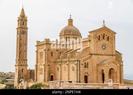 Basilika des Nationalschreins der Heiligen Jungfrau von Ta Pinu auf der Insel Gozo in Malta. Stockfoto