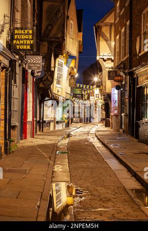 Dawn on the Shambles im historischen Zentrum von York. Stockfoto