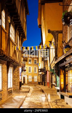 Dawn on the Shambles im historischen Zentrum von York. Stockfoto